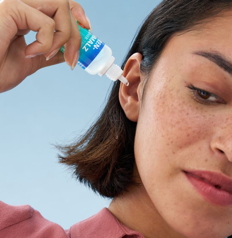 Cleaning your ears, without cotton swabs
